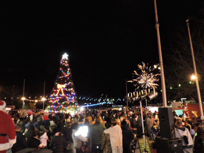 Historic Fort Steuben Lights Up for the Holidays